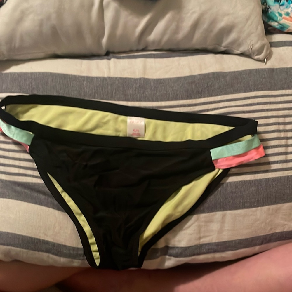 Bikini bottom